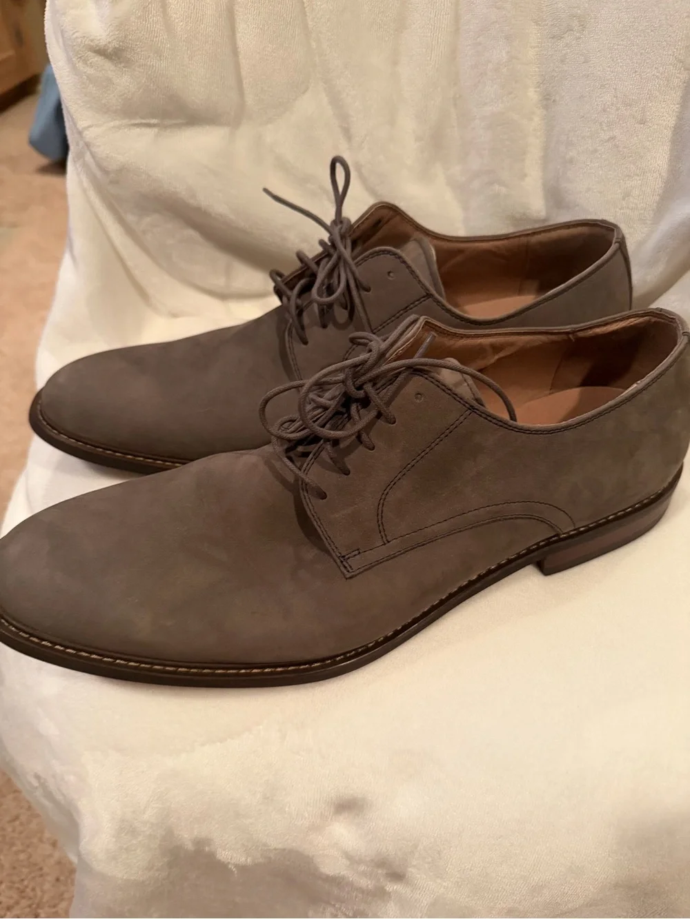 1901 Men's Gray Suede Derby Shoes